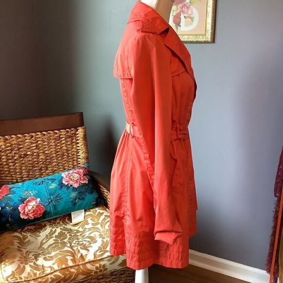 ‎Jessica Simpson Trench Coat with floral lining - Picture 4 of 8